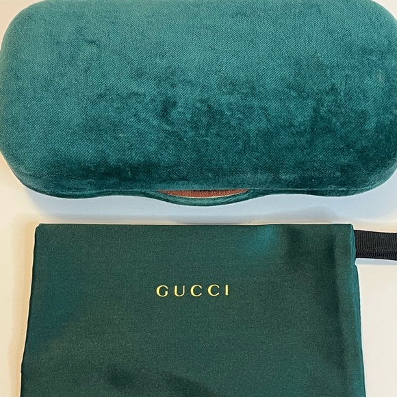 Gucci GG0744SK Oversized Square Black Sunglasses Women w/ Case & Dust Bag - Picture 13 of 16